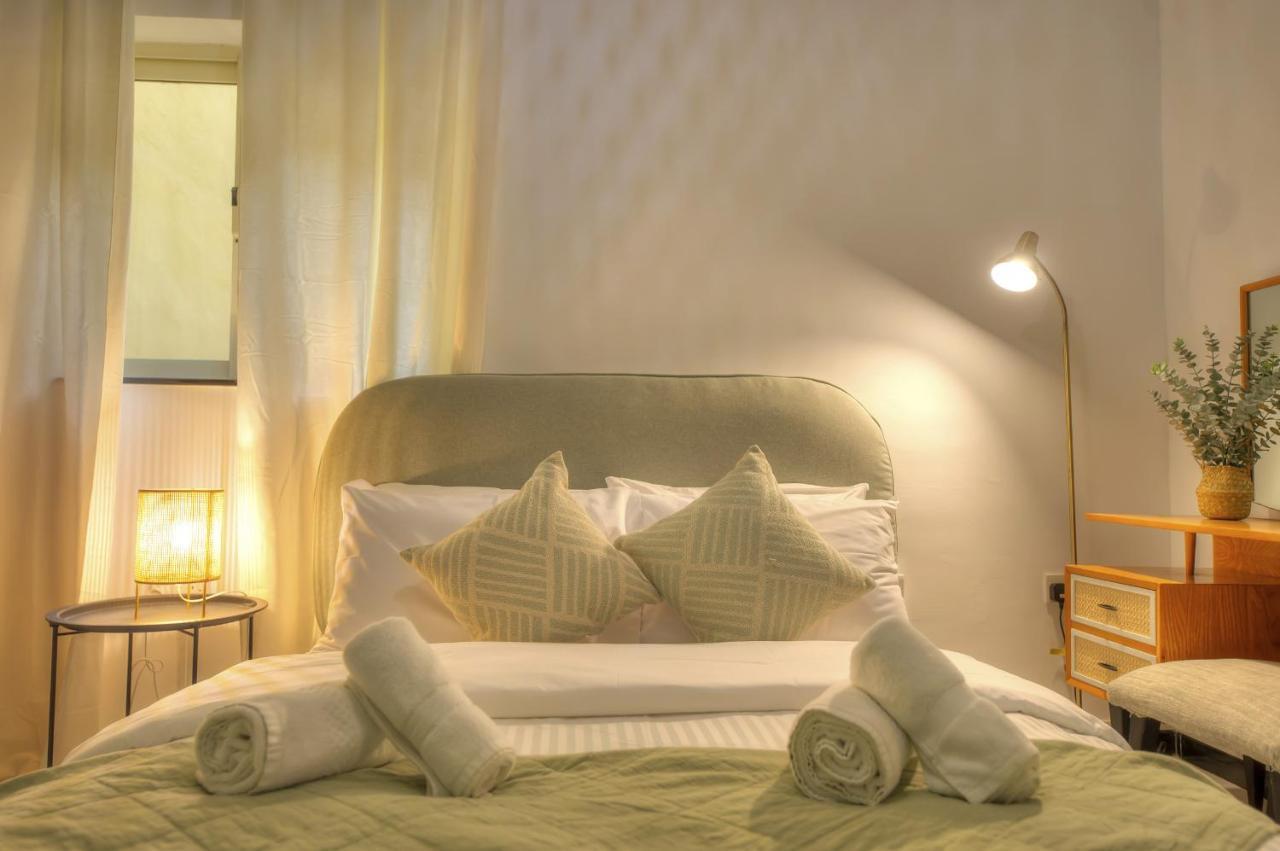 Beautifully Furnished Seafront 4 Bedrooms Goslm-4 Sliema Dış mekan fotoğraf