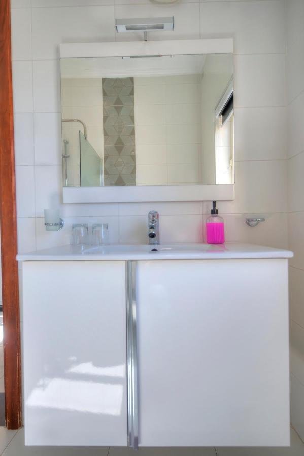 Beautifully Furnished Seafront 4 Bedrooms Goslm-4 Sliema Dış mekan fotoğraf