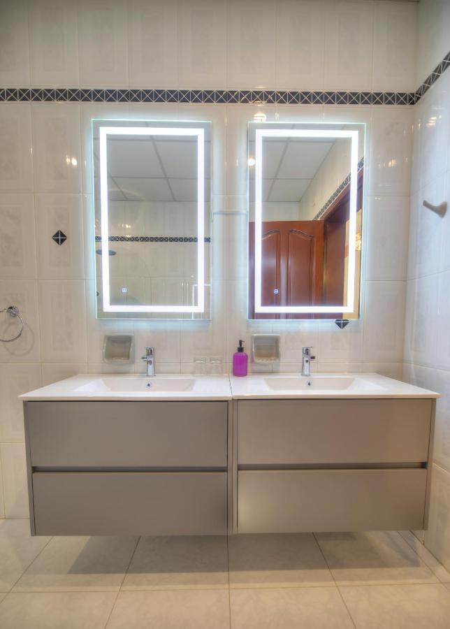 Beautifully Furnished Seafront 4 Bedrooms Goslm-4 Sliema Dış mekan fotoğraf